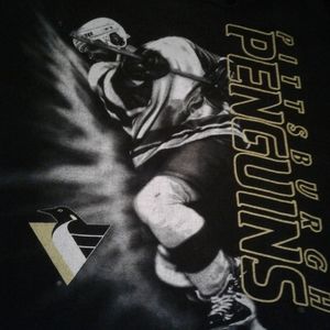 Pittsburg Penguins Graphic Tee Savvy Tag